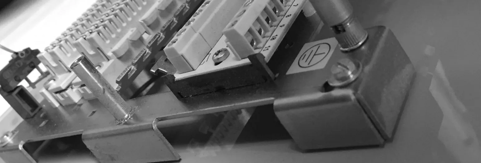 Terminal boxes, surface mounting